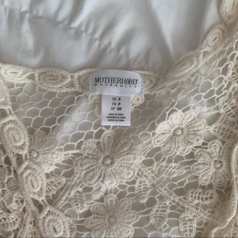 Lace Coverup - Picture 2 of 3
